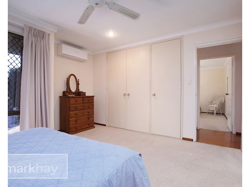 18 Ningaloo Way, Thornlie WA 6108