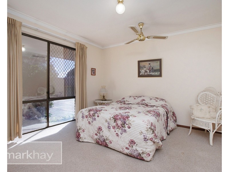 18 Ningaloo Way, Thornlie WA 6108