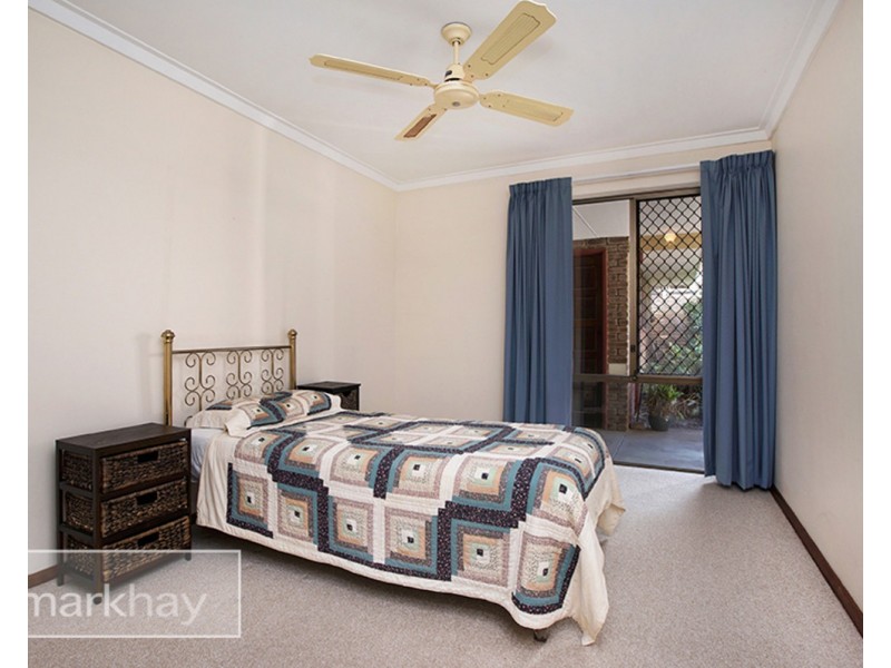 18 Ningaloo Way, Thornlie WA 6108
