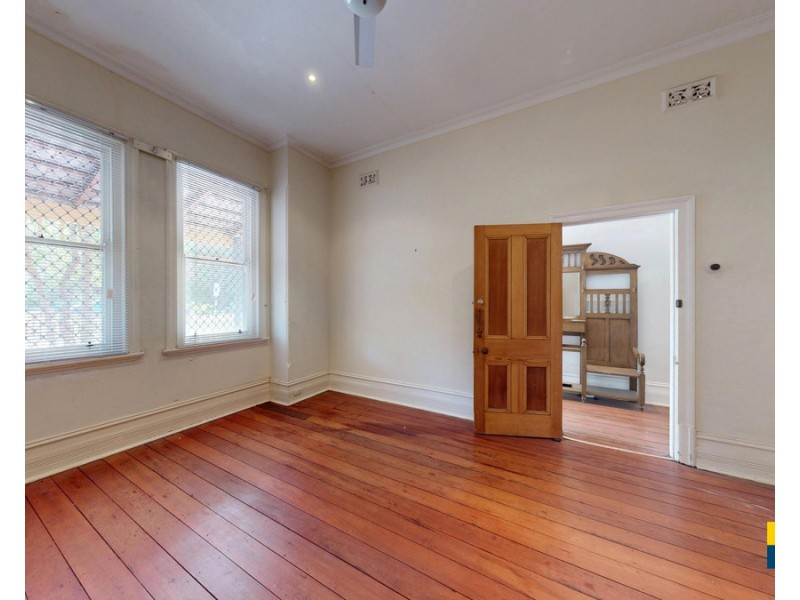 10 Abbotsford Road, West Leederville WA 6007