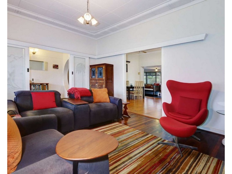 20 Wyndham Street, St James WA 6102