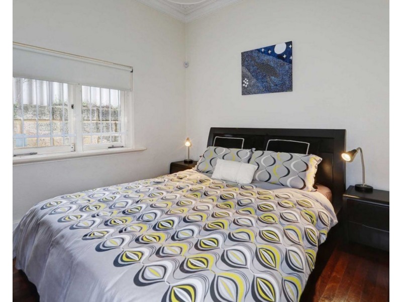 20 Wyndham Street, St James WA 6102