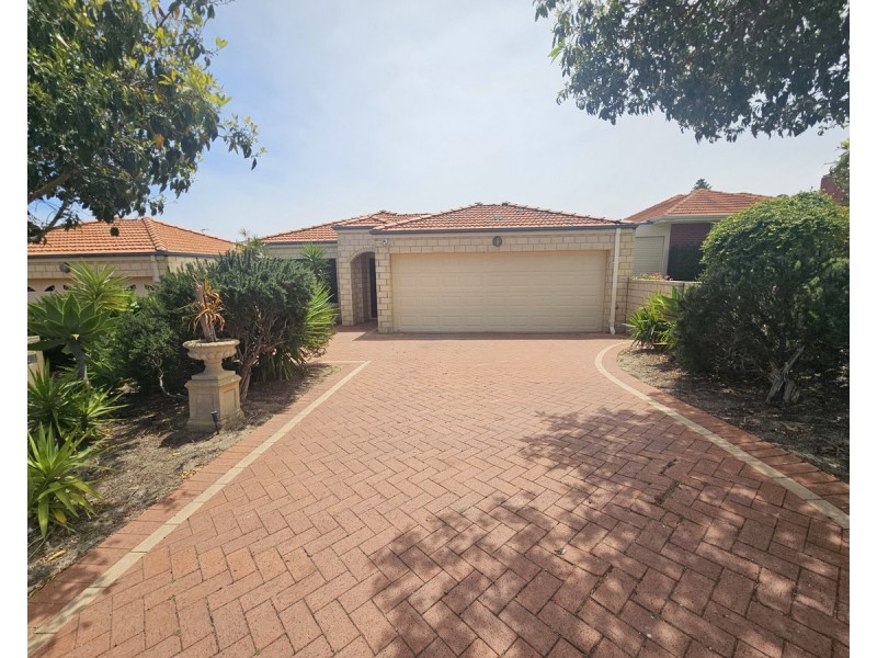 1C Hove Crt, Nollamara WA 6061