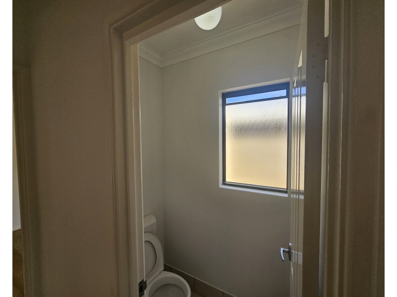 1C Hove Crt, Nollamara WA 6061