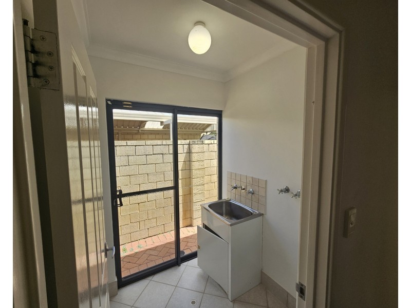 1C Hove Crt, Nollamara WA 6061
