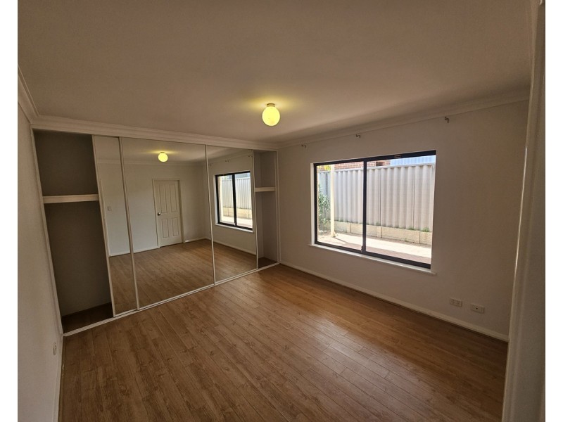 1C Hove Crt, Nollamara WA 6061