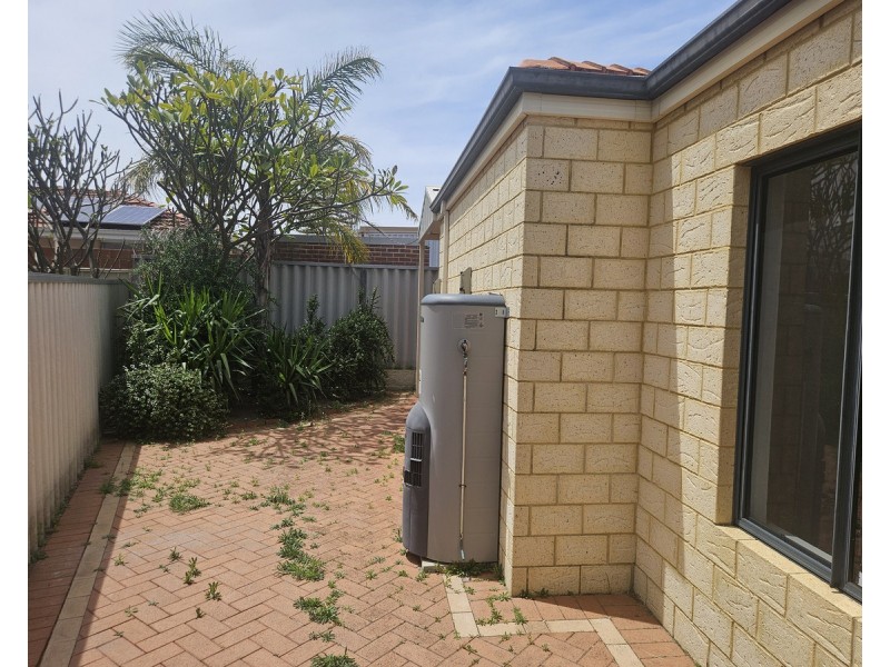1C Hove Crt, Nollamara WA 6061