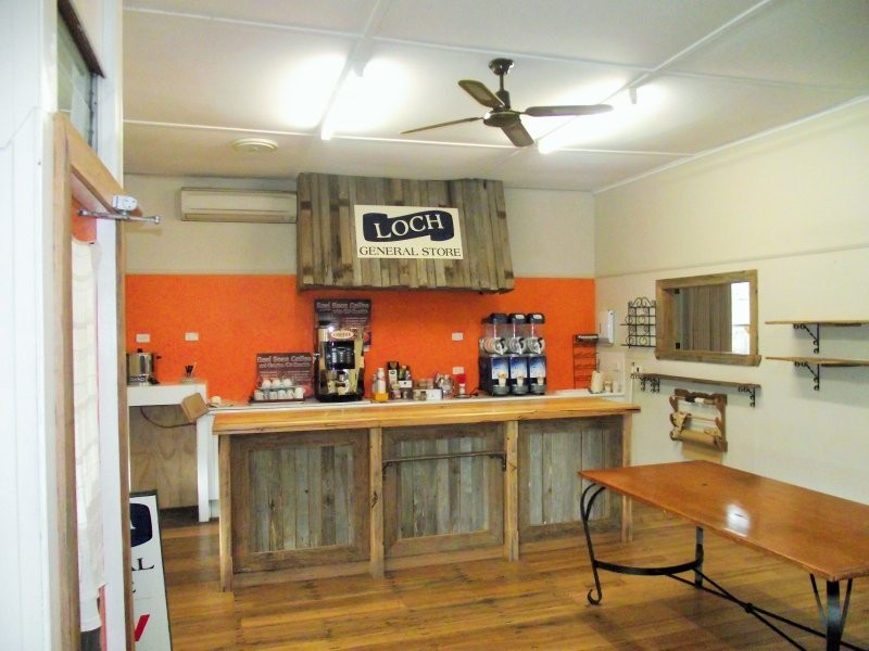 32 Victoria St, Loch VIC 3945