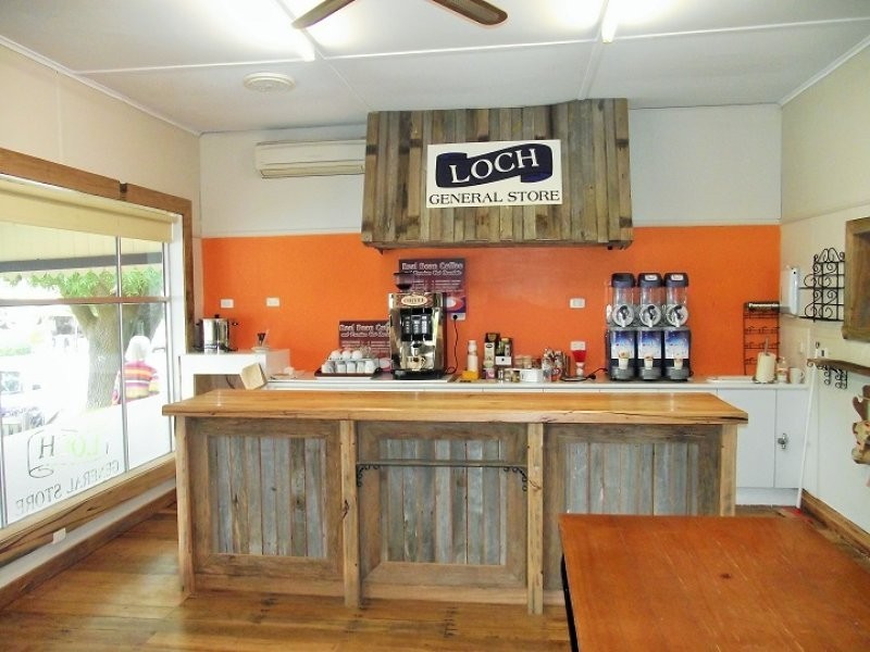 32 Victoria St, Loch VIC 3945
