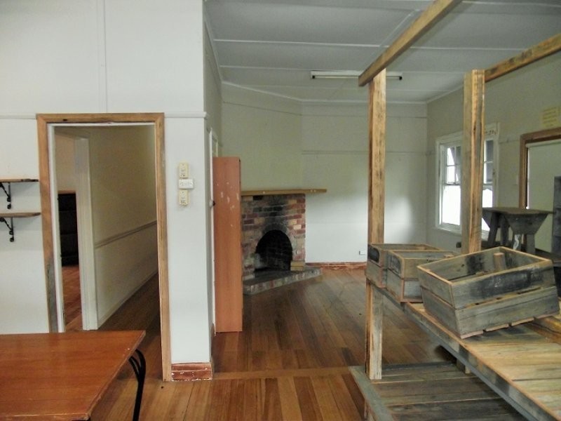 32 Victoria St, Loch VIC 3945