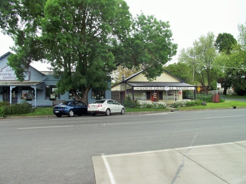 32 Victoria St, Loch VIC 3945