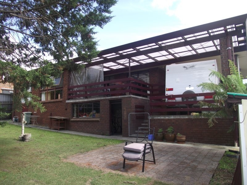 9 Mair Cres, Korumburra VIC 3950