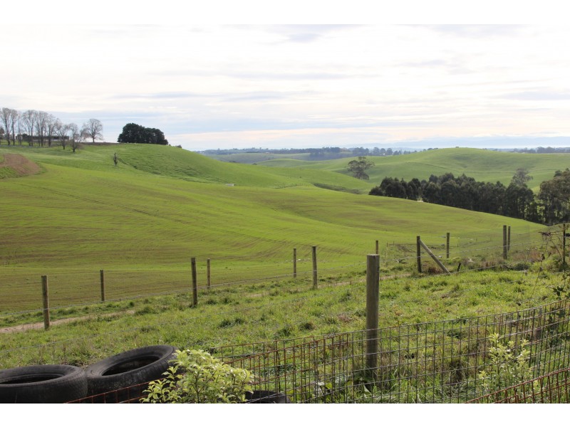 60 Bells Road, Loch VIC 3945
