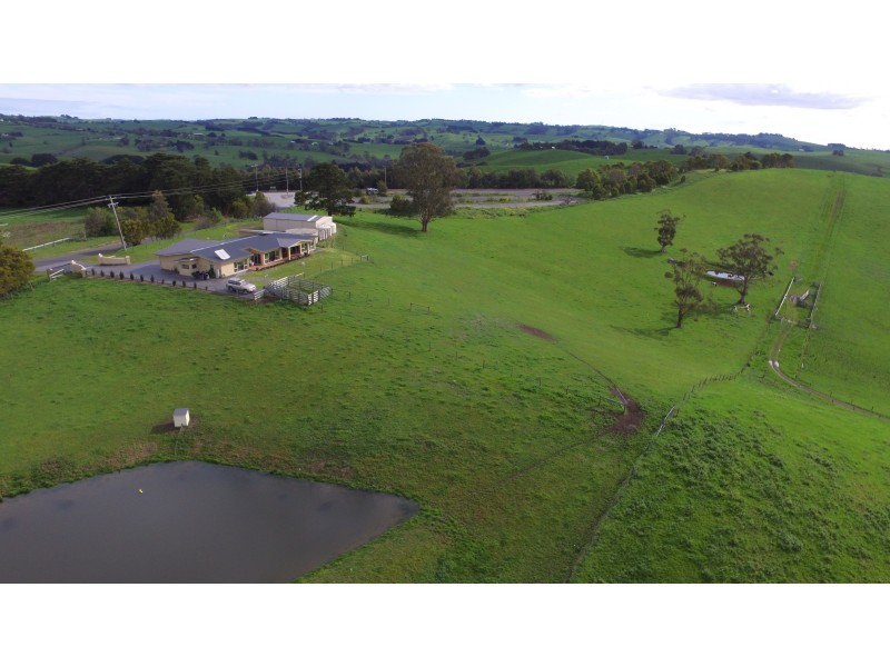 21 South Road, Loch VIC 3945