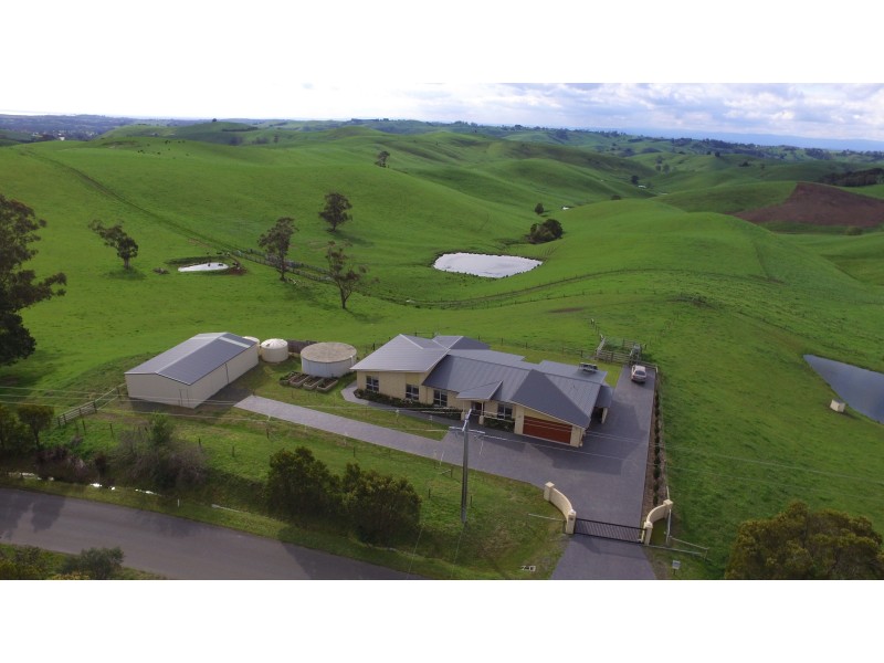 21 South Road, Loch VIC 3945