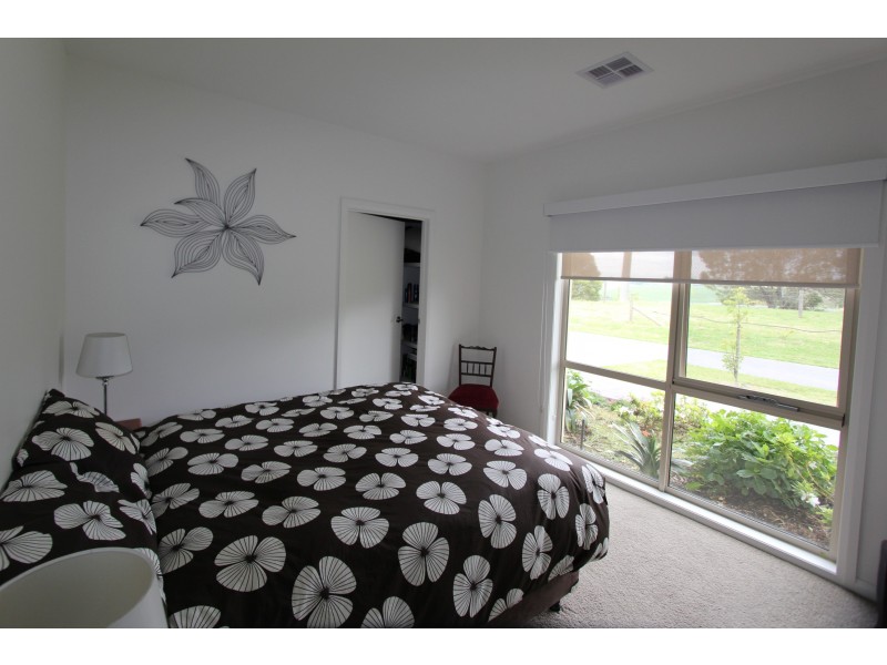 21 South Road, Loch VIC 3945