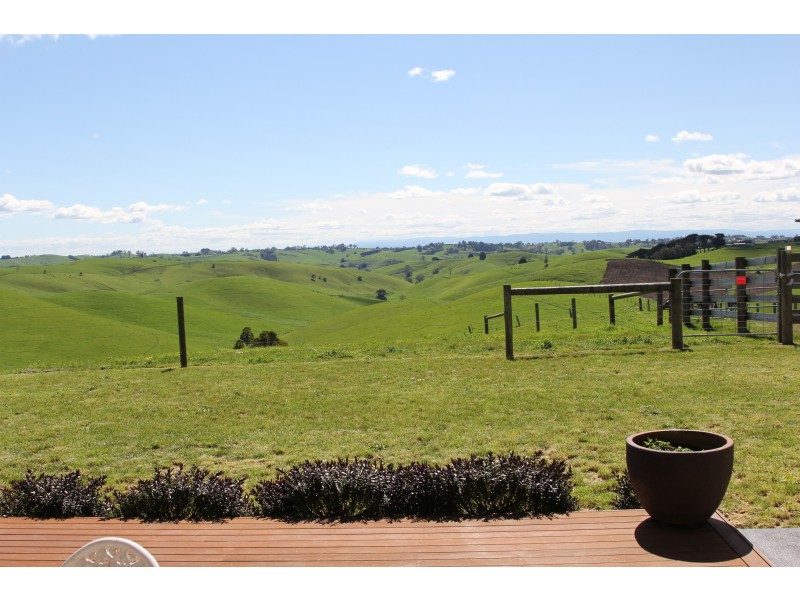 21 South Road, Loch VIC 3945