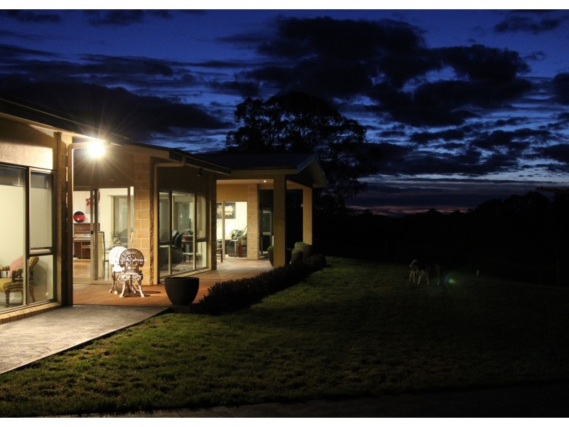 21 South Road, Loch VIC 3945