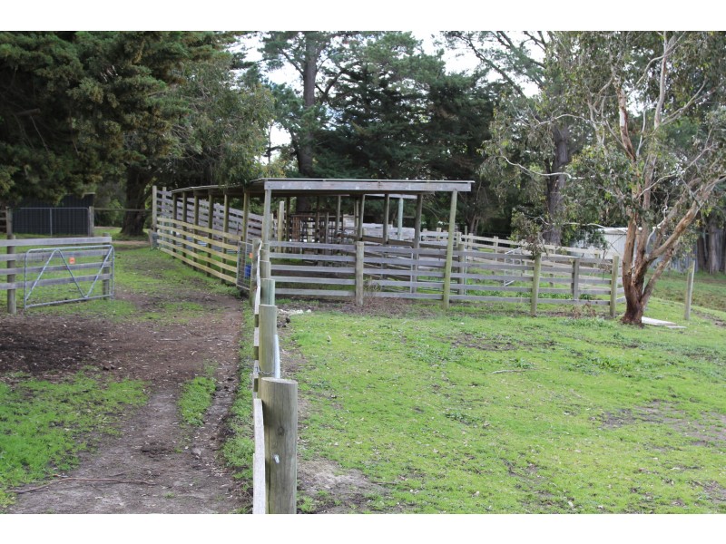 295 Gurdies St. Helliers Road, The Gurdies VIC 3984