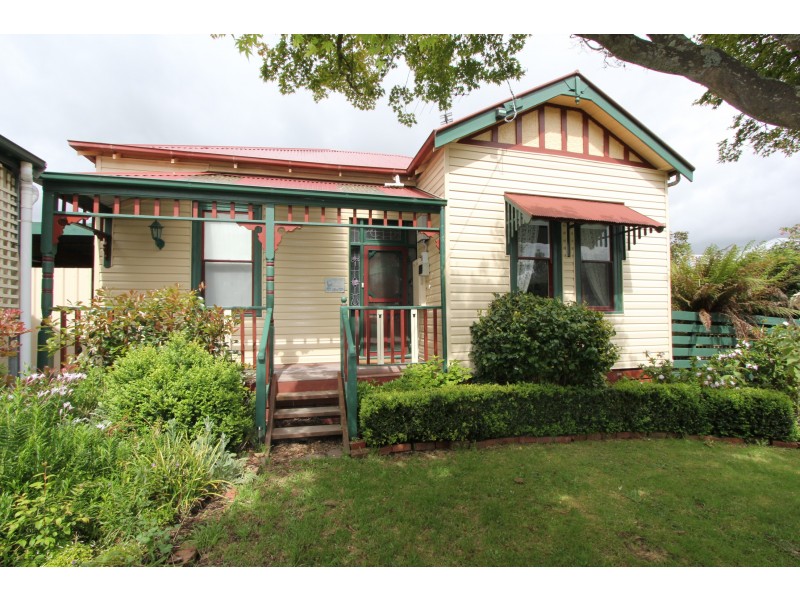 11 Gordon Street, Korumburra VIC 3950