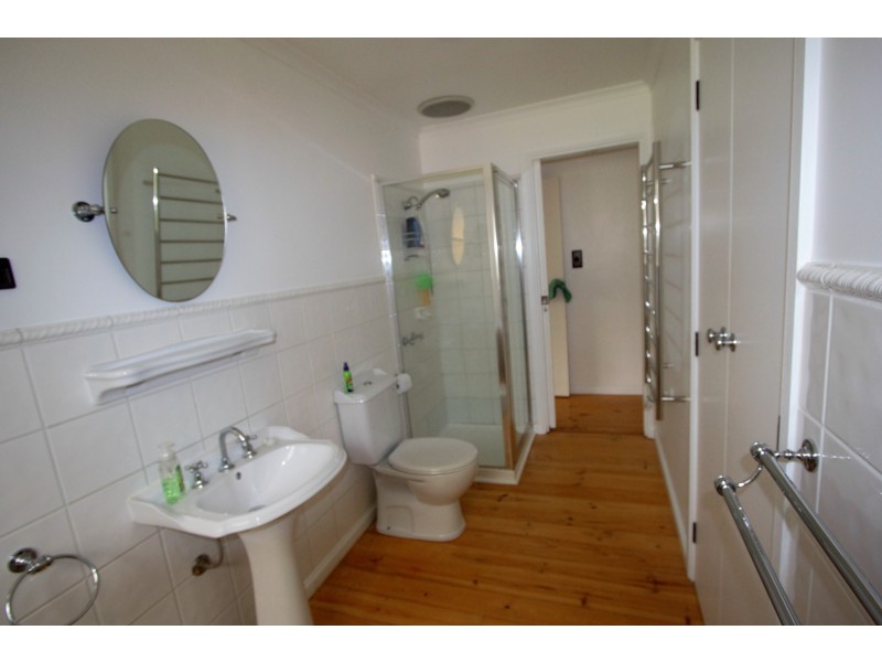 11 Gordon Street, Korumburra VIC 3950