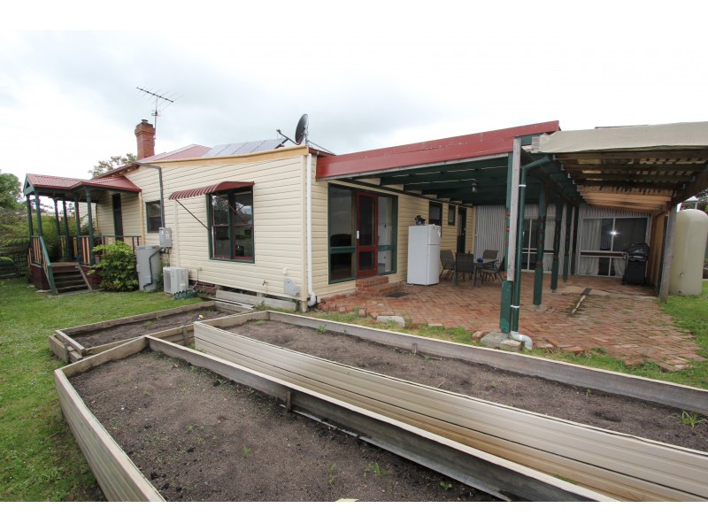 11 Gordon Street, Korumburra VIC 3950