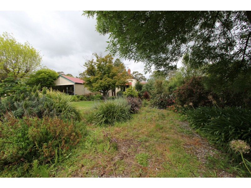 11 Gordon Street, Korumburra VIC 3950