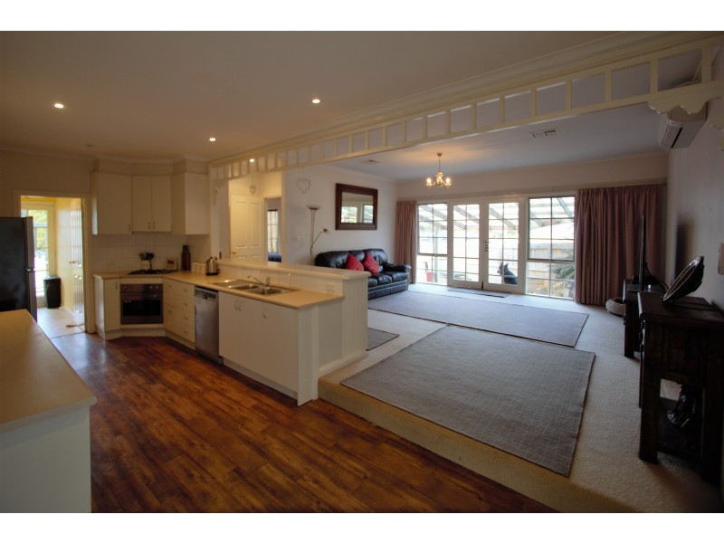 UNDER  CONTRACT, Korumburra VIC 3950