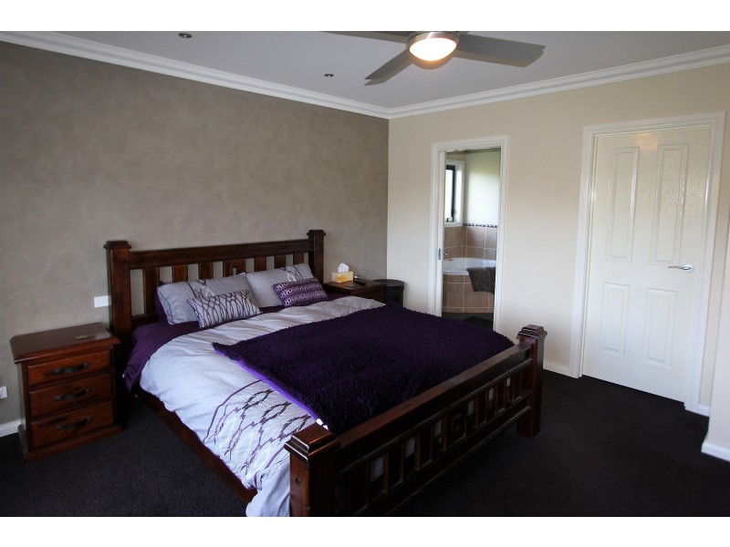 50  Ayrlie Park, Korumburra VIC 3950