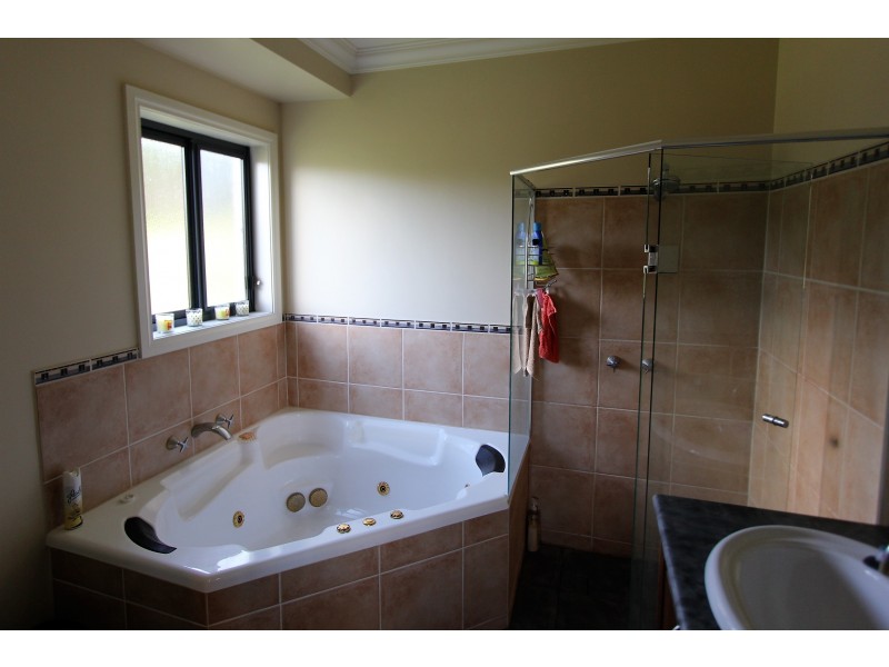 50  Ayrlie Park, Korumburra VIC 3950