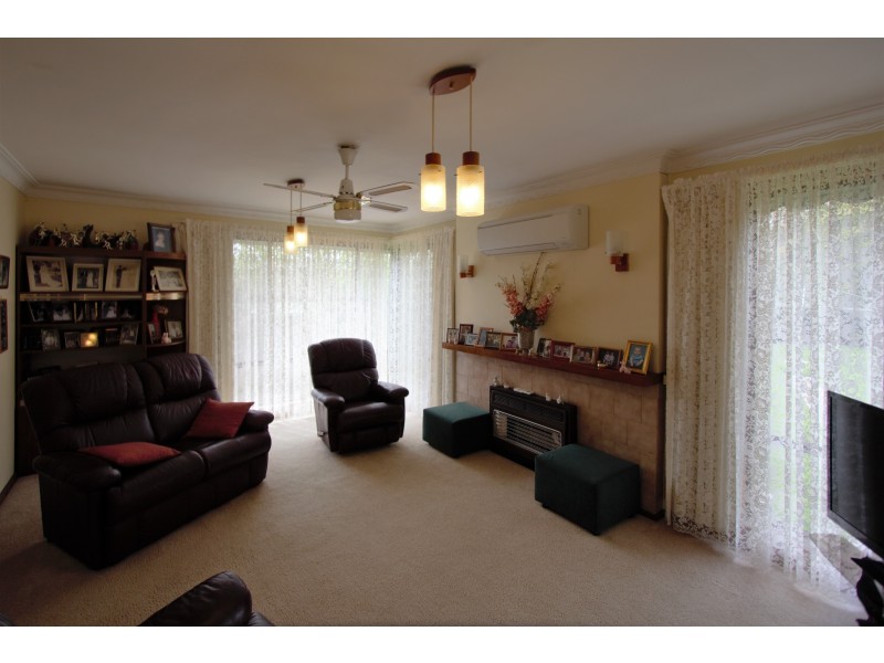 11 Clarence Street, Loch VIC 3945