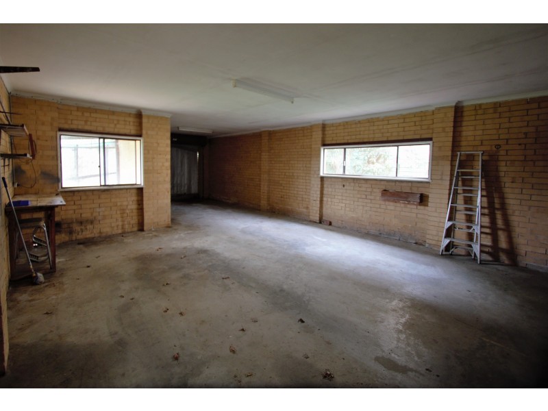 11 Clarence Street, Loch VIC 3945
