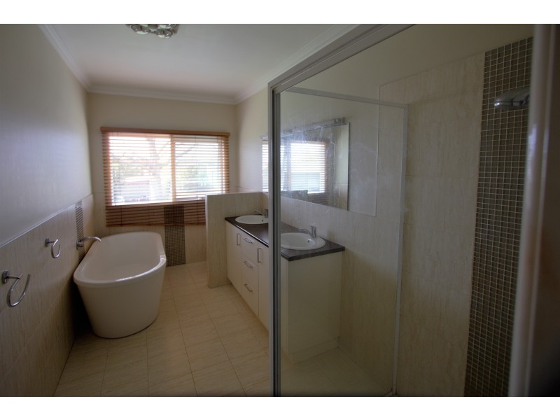 27 Shellcot Road, Korumburra VIC 3950