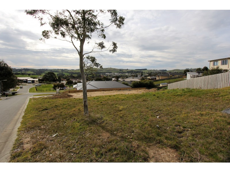2/2 Lauren Way, Korumburra VIC 3950
