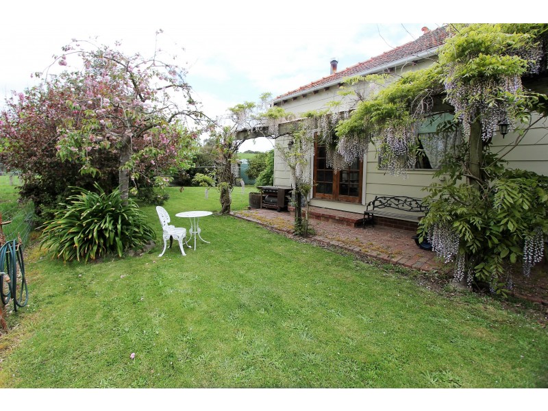 25 Sullivans Road, Korumburra VIC 3950