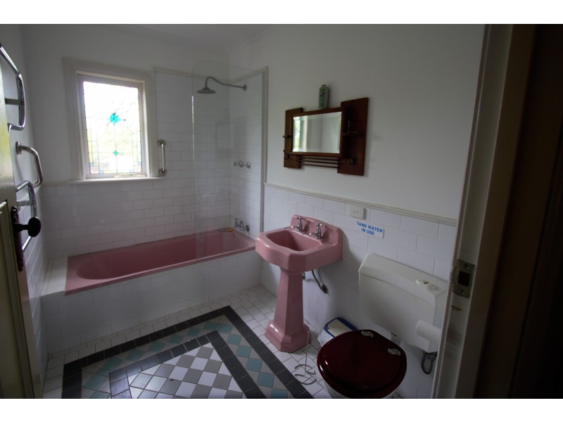 25 Sullivans Road, Korumburra VIC 3950