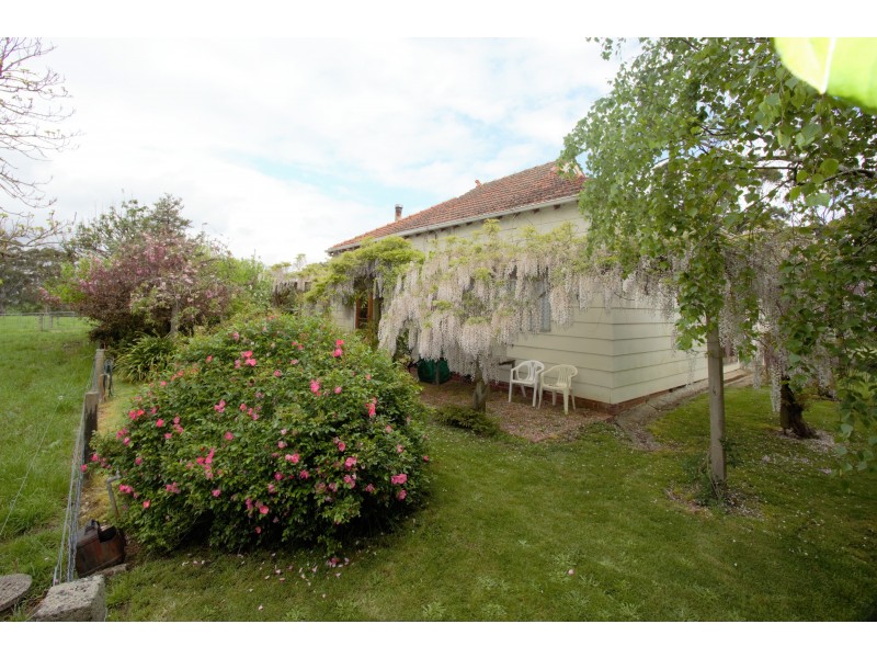 25 Sullivans Road, Korumburra VIC 3950