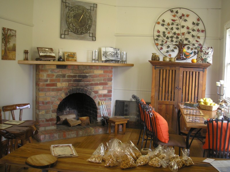 32 Victoria Road, Loch VIC 3945