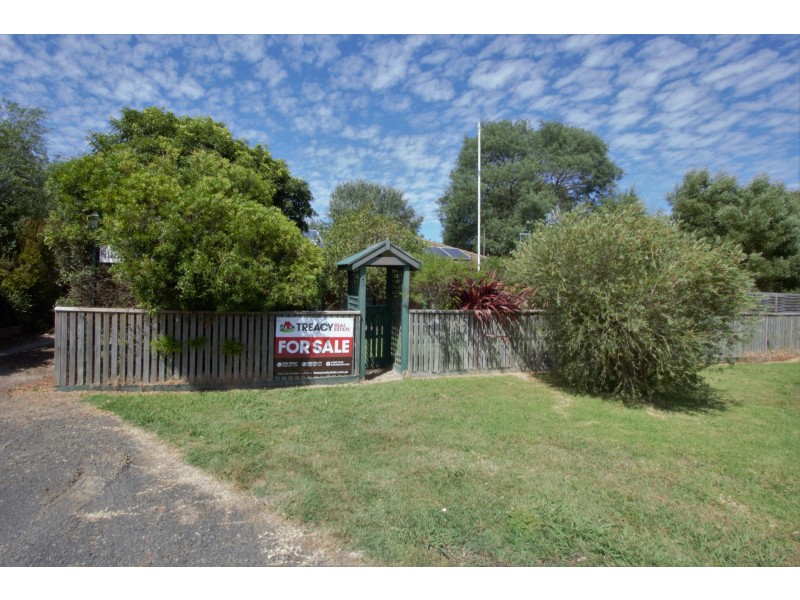 21 Queen Street, Loch VIC 3945