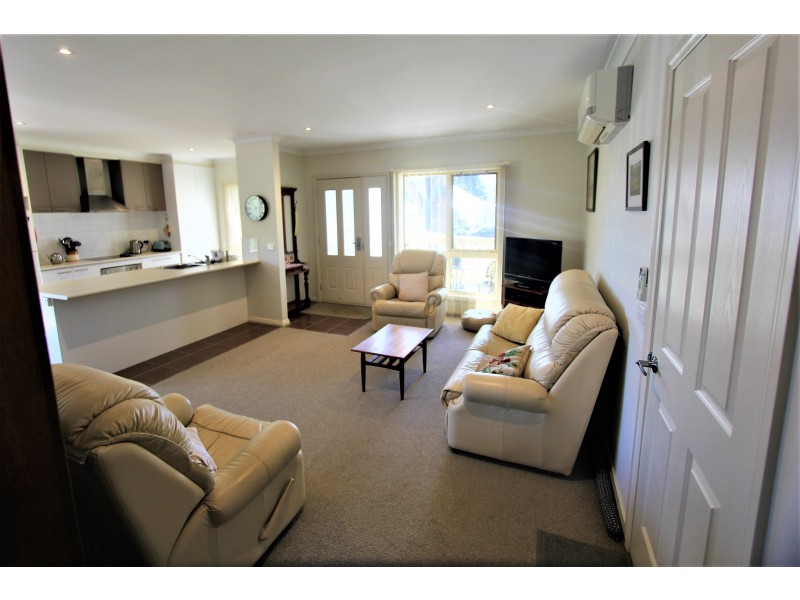 1/5 Queen Street,, Korumburra VIC 3950