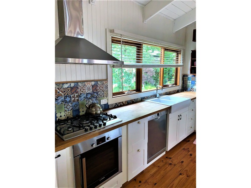 46 Victoria Road, Loch VIC 3945