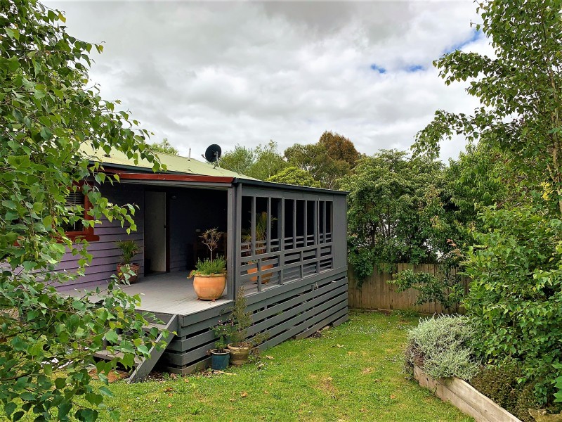 46 Victoria Road, Loch VIC 3945