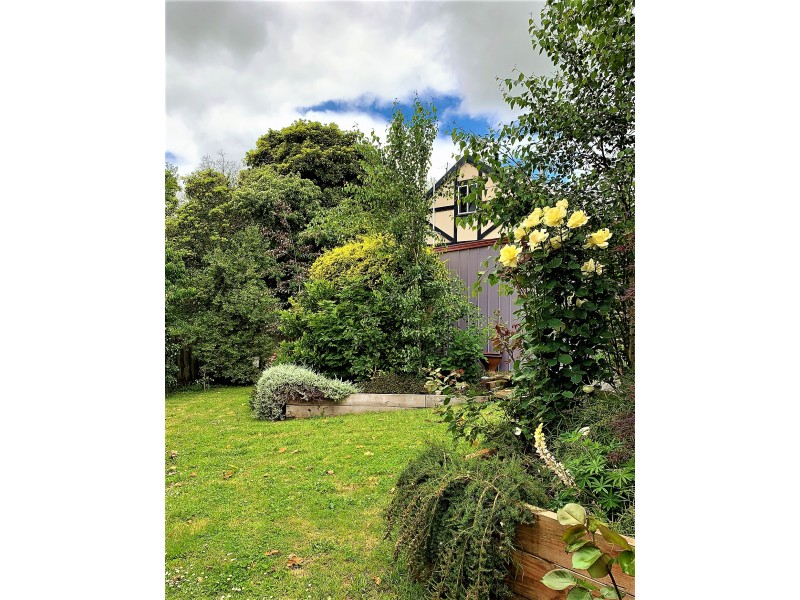 46 Victoria Road, Loch VIC 3945
