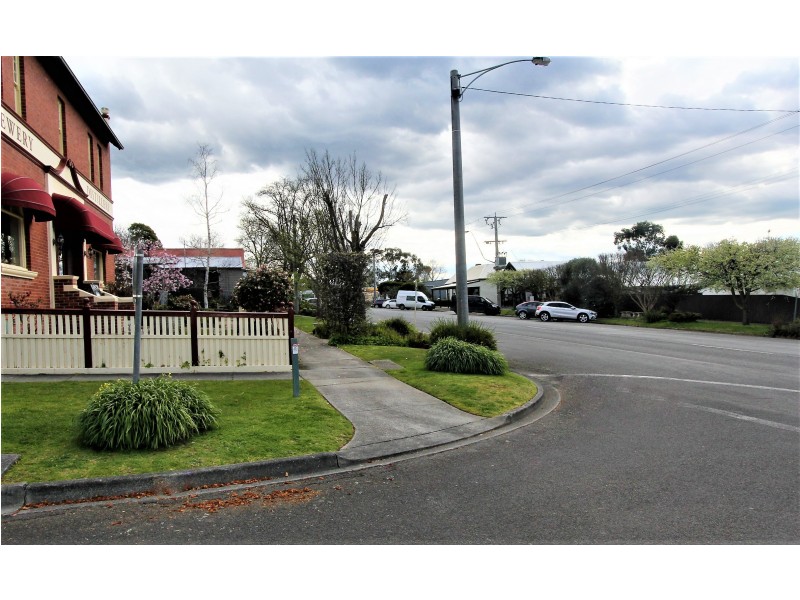 46 Victoria Road, Loch VIC 3945