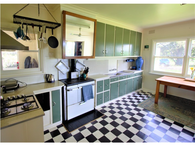 165 Soldiers Road, Loch VIC 3945