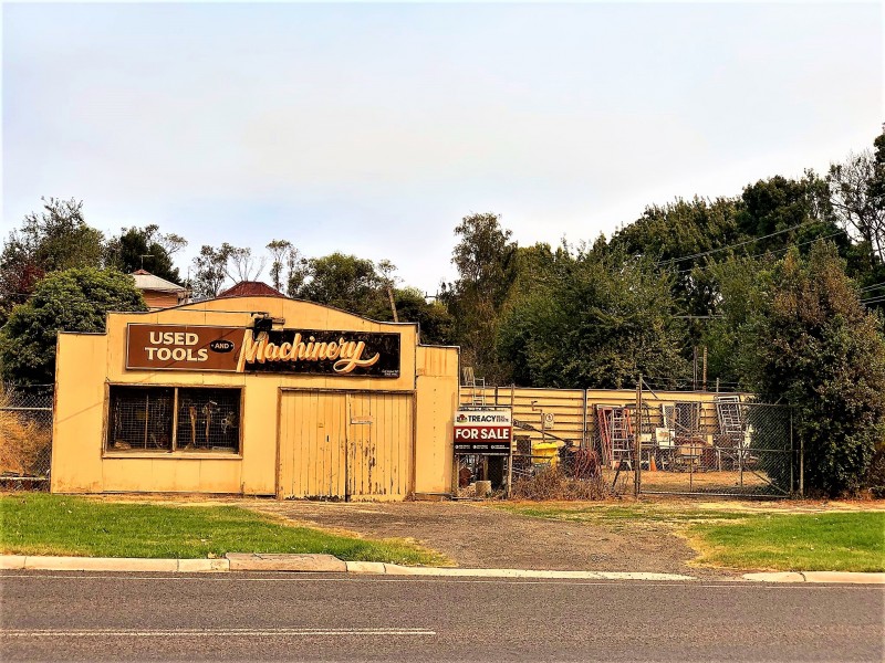 58 Victoria Road, Loch VIC 3945