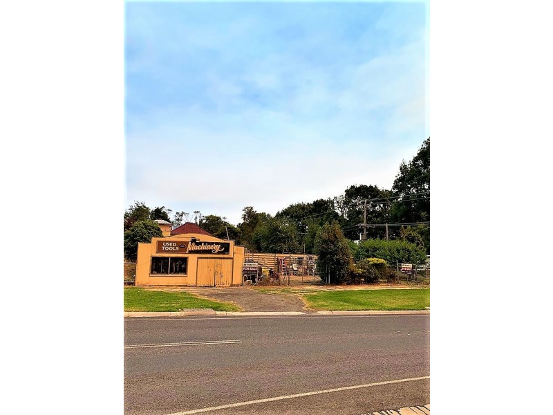 58 Victoria Road, Loch VIC 3945