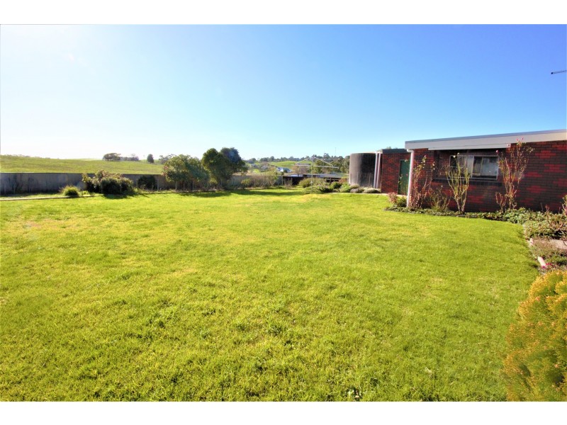 32 Nyora Road, Poowong VIC 3988