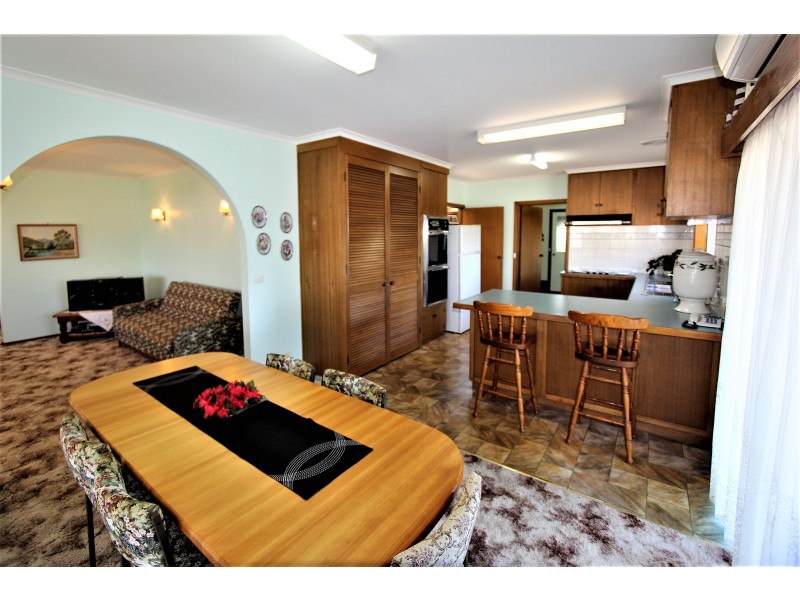 32 Nyora Road, Poowong VIC 3988