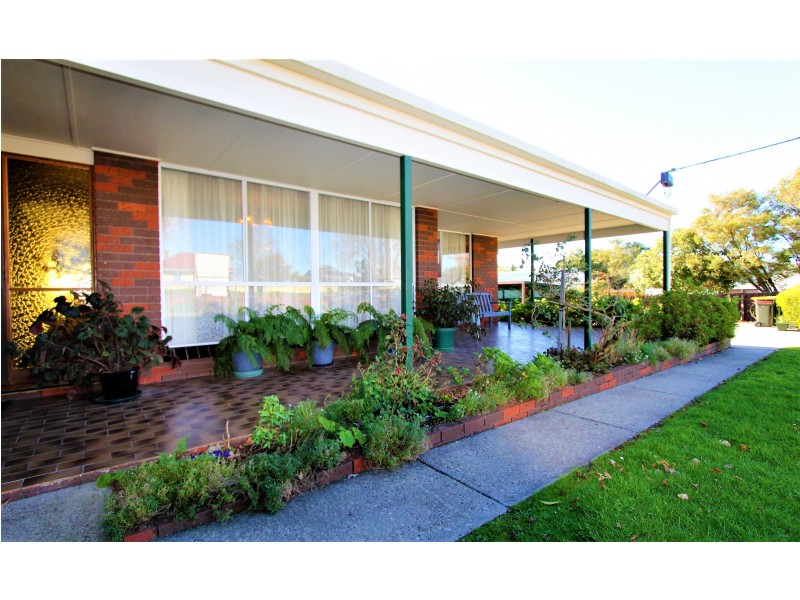 32 Nyora Road, Poowong VIC 3988